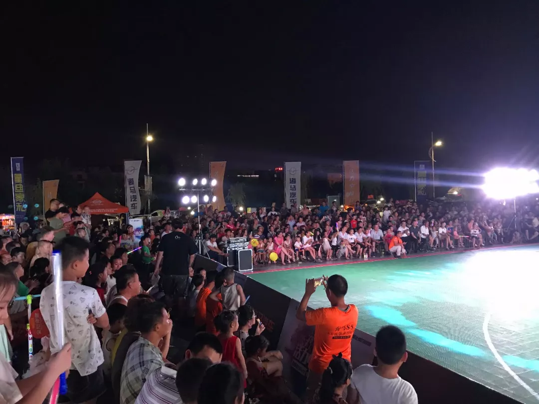 华体会体育入口-燃情狂热之火燃烧赛场，高潮迭起激情四射的简单介绍