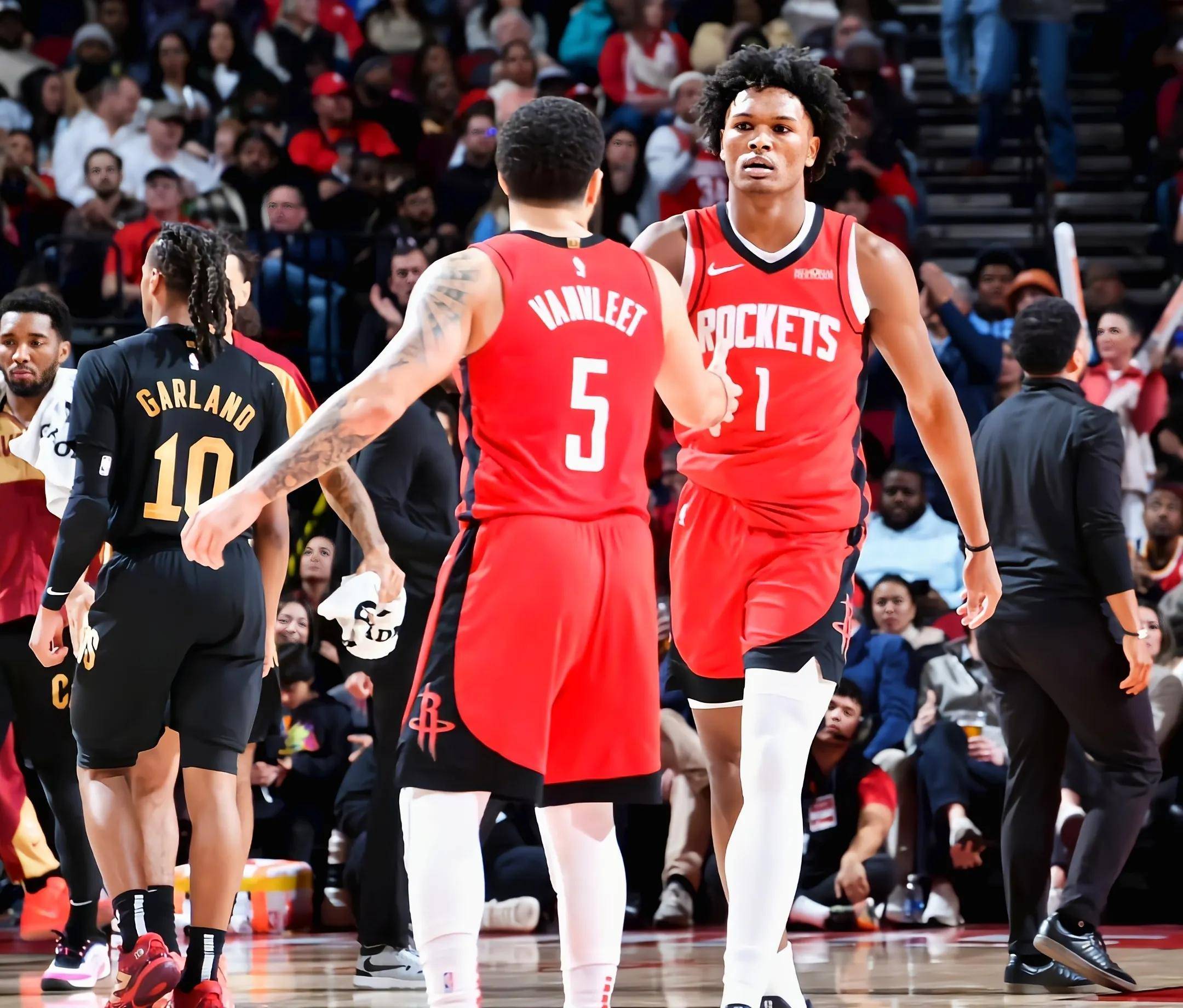 华体会体育官方-包含火箭雄鹿联合黑马,nba未来谁主沉浮？的词条