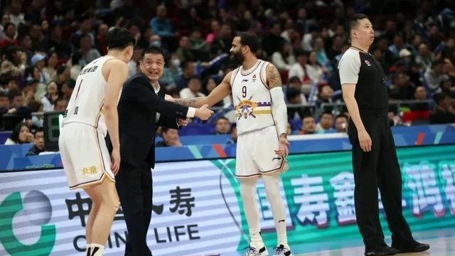 关于浙江男篮力拼冲入前八，成功取胜实现关键反超的信息