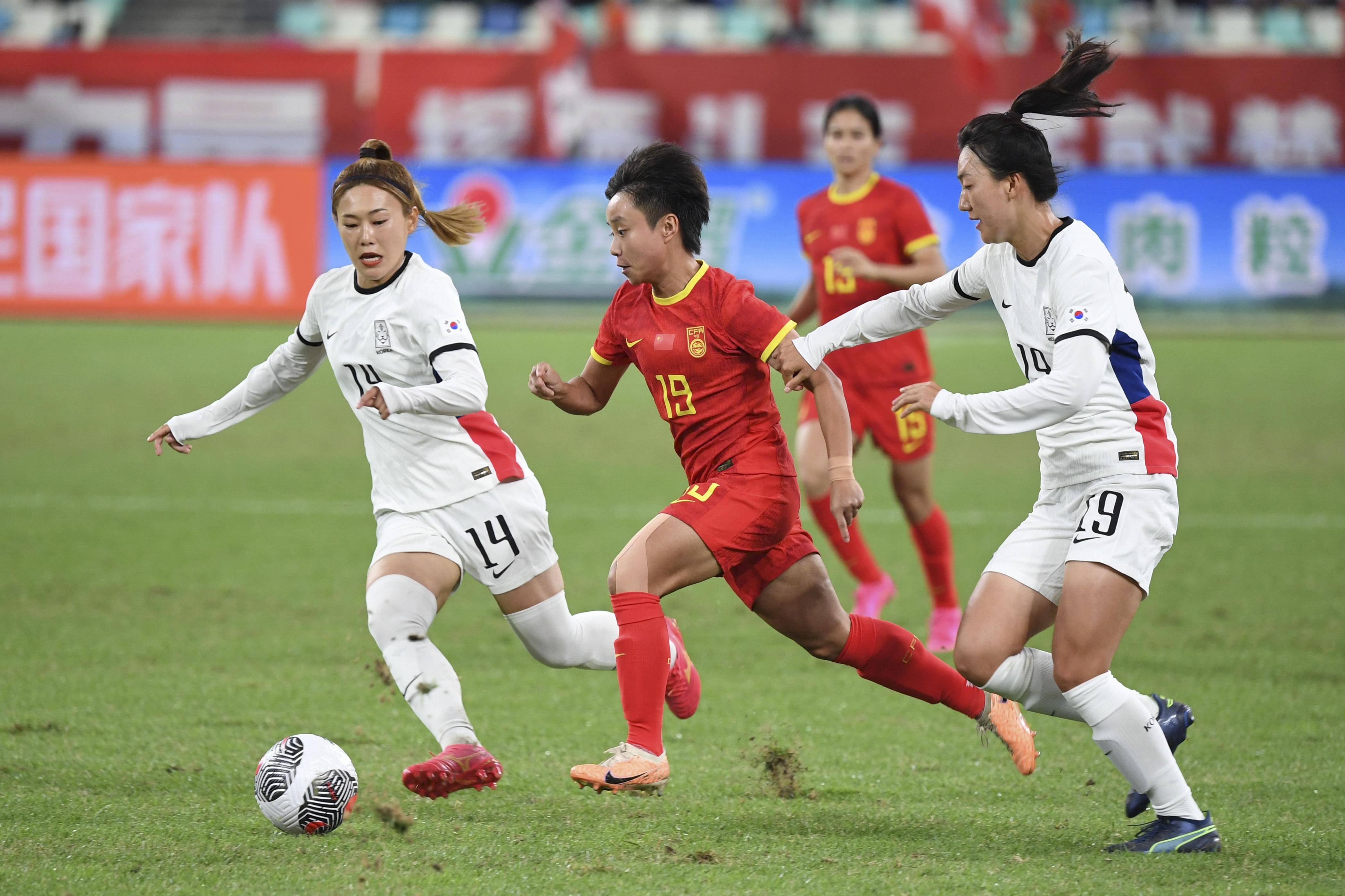 华体会官网登录-包含体坛瞩目事件：女足冠军战队磨难后再起的词条
